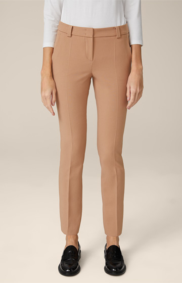 Pantalon de tailleur en crêpe, couleur camel