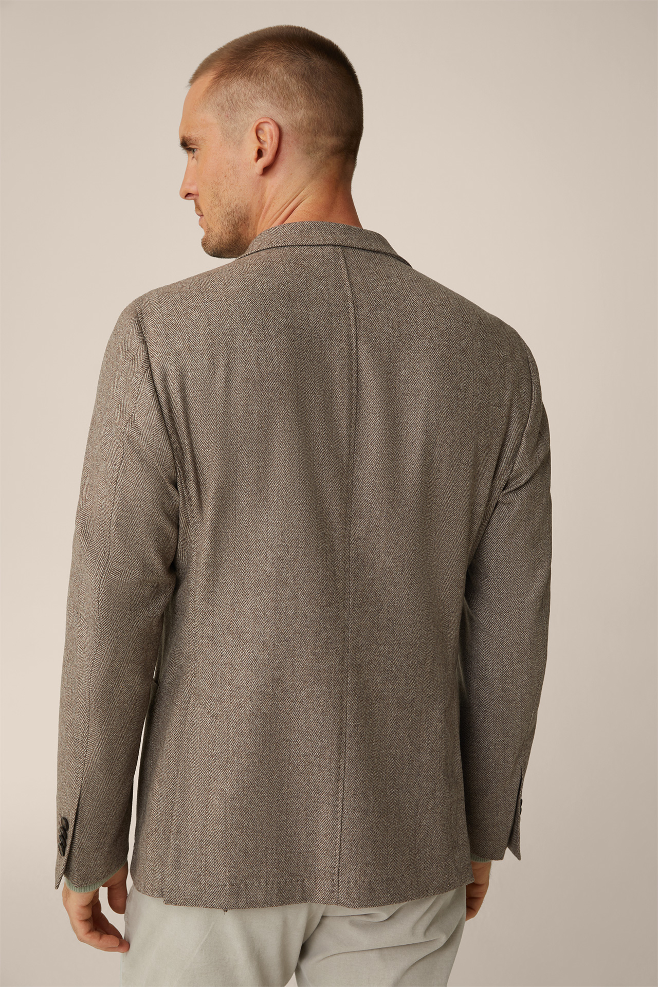 Veste en laine mélangée Giro avec cachemire, en motifs à chevron de couleur taupe