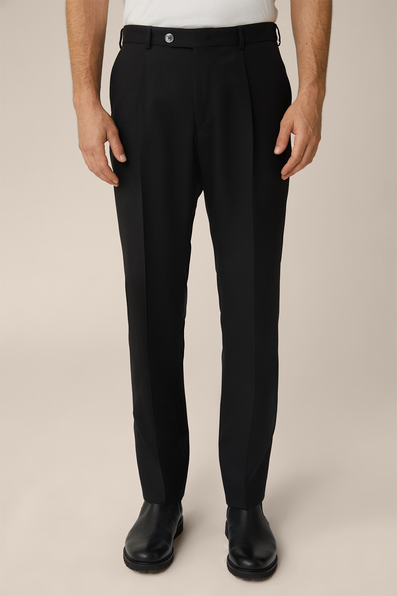 Frero Virgin Wool Modular Trousers with Pleat-front in Black