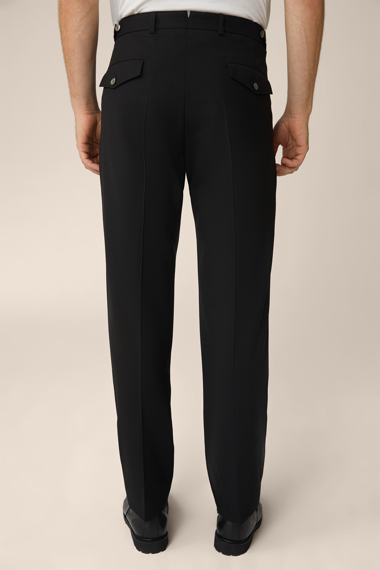 Pantalon modulaire en laine vierge Frero avec pinces à la taille, de couleur noire