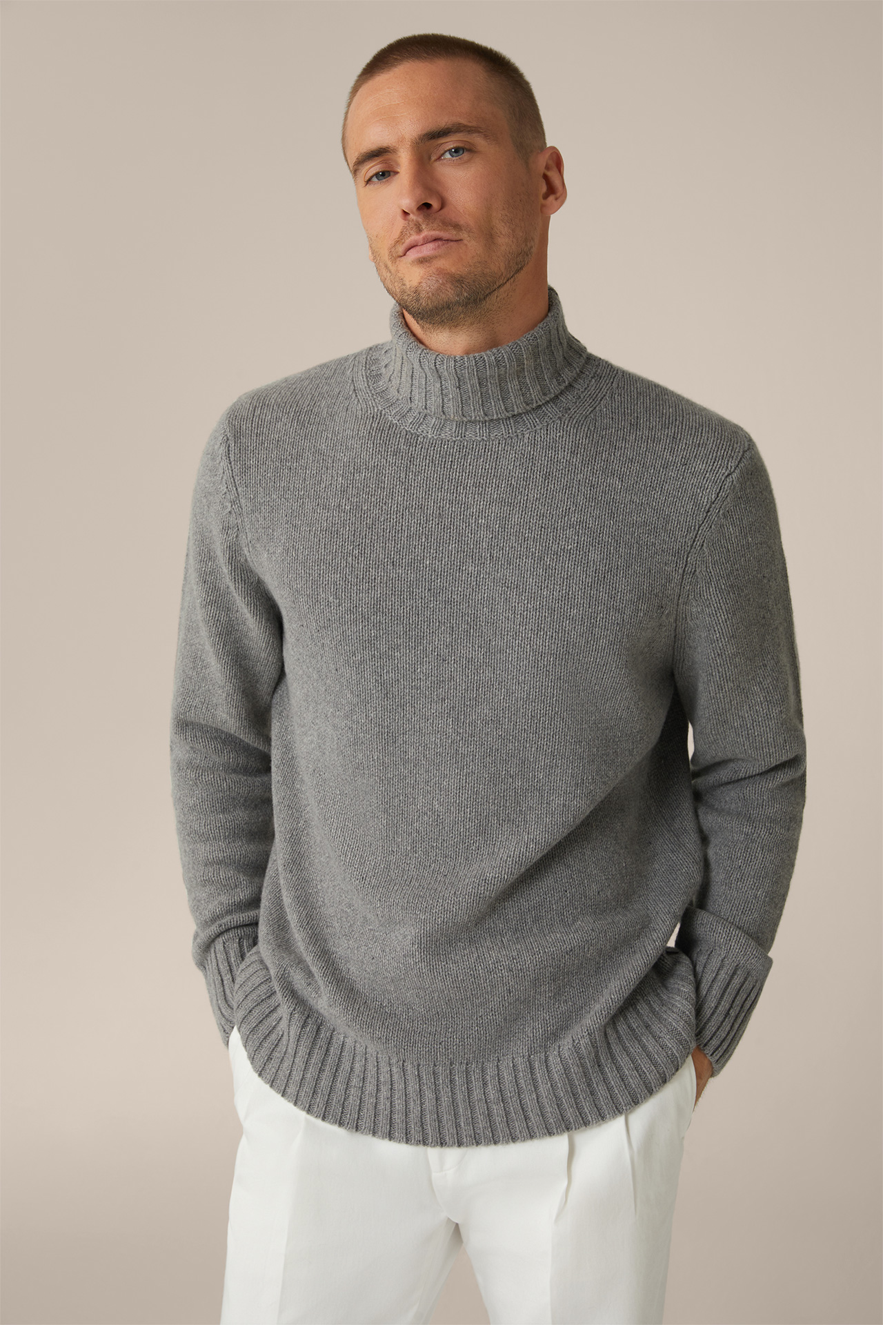  Ecosio Cashmere Roll Neck Pullover in Grey