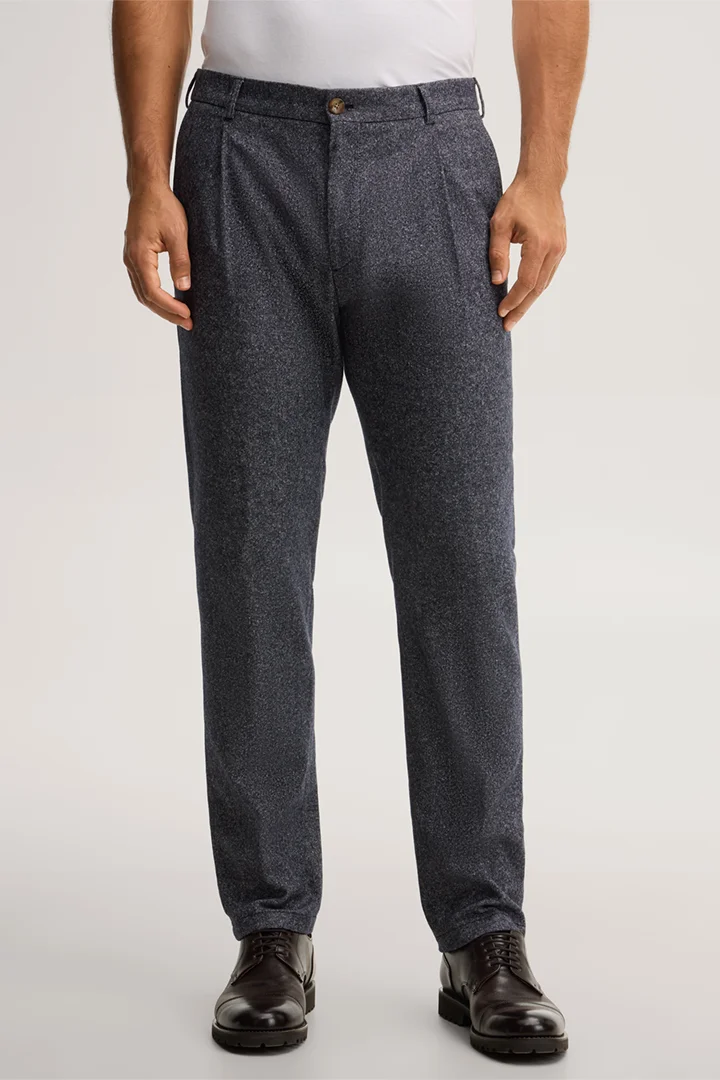 Führt zu Produktdetailseite „Wollmix-Baukasten-Hose mit Seide und Bundfalte in Blau meliert"