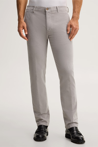 Leads to product detail page "Grey cotton chinos"