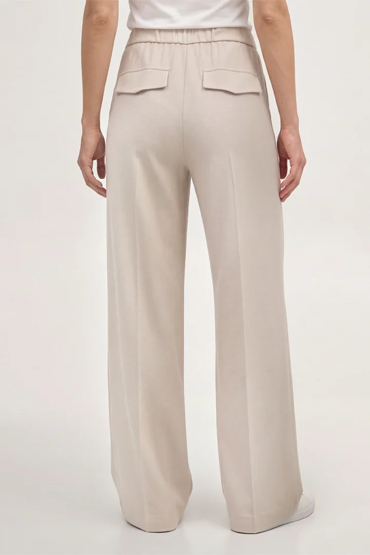 Führt zu Produktdetailseite „Wolljersey-Marlene-Hose mit weitem Bein in Hellbeige"
