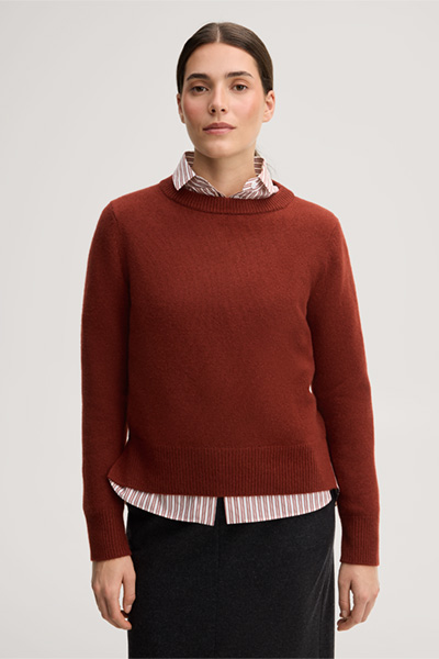 Führt zu Produktdetailseite „Cashmere-Pullover in Dunkelrot"