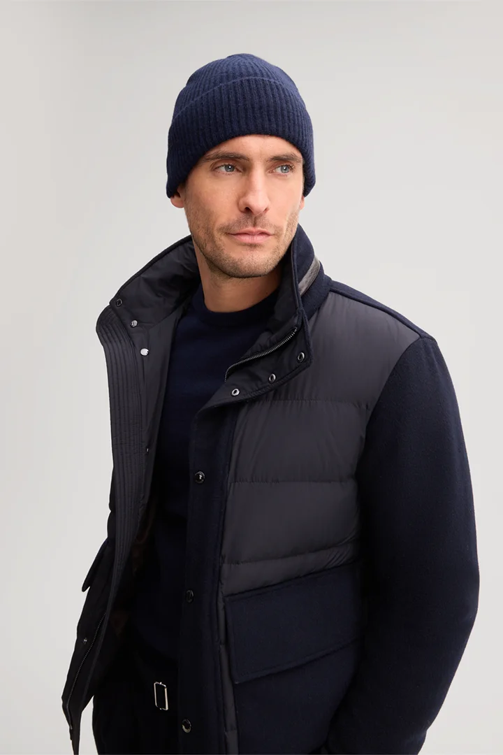 Führt zu Produktdetailseite „Cashmere-Mütze Can in Navy"