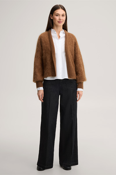 Führt zu Produktdetailseite „Brushed-Cashmere-Cape-Jacke in Caramel"