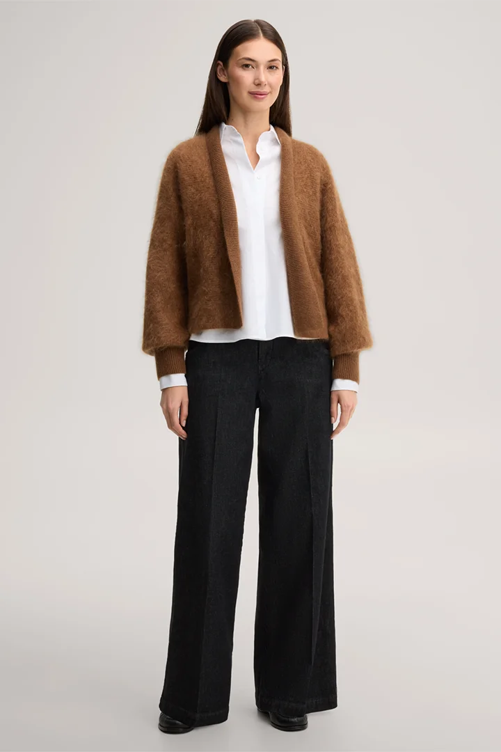 Führt zu Produktdetailseite „Brushed-Cashmere-Cape-Jacke in Caramel"