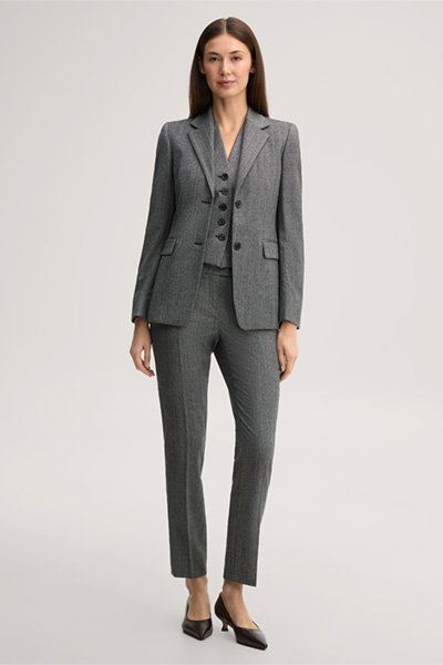 Leads to product detail page "Grey virgin wool herringbone blazer"