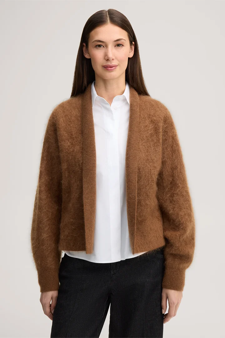 Führt zu Produktdetailseite „Brushed-Cashmere-Cape-Jacke in Caramel"