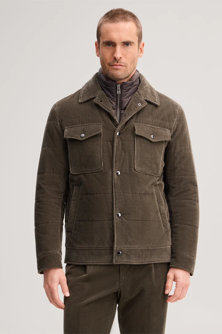 Führt zu Produktdetailseite „Cord-Shirtjacket mit Hemdkragen in Oliv"