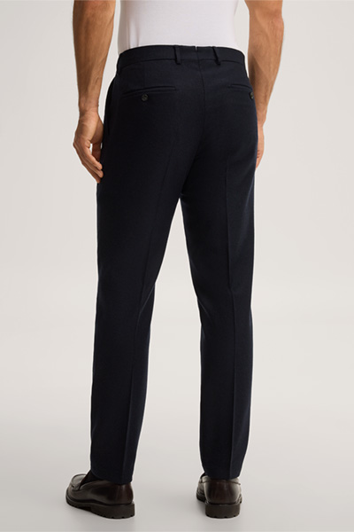 Führt zu Produktdetailseite „Cashmere-Baukasten-Hose mit Bundfalte in Navy"
