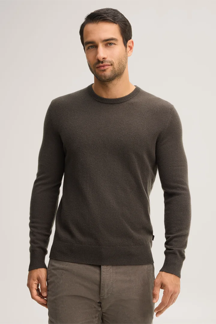 Führt zu Produktdetailseite „Cashmere-Rundhals-Pullover in Oliv"