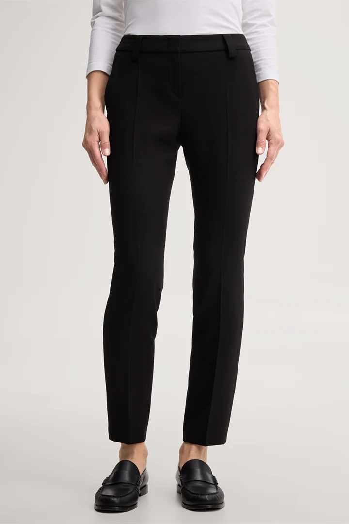 Leads to product detail page "Black crêpe cigarette pants"