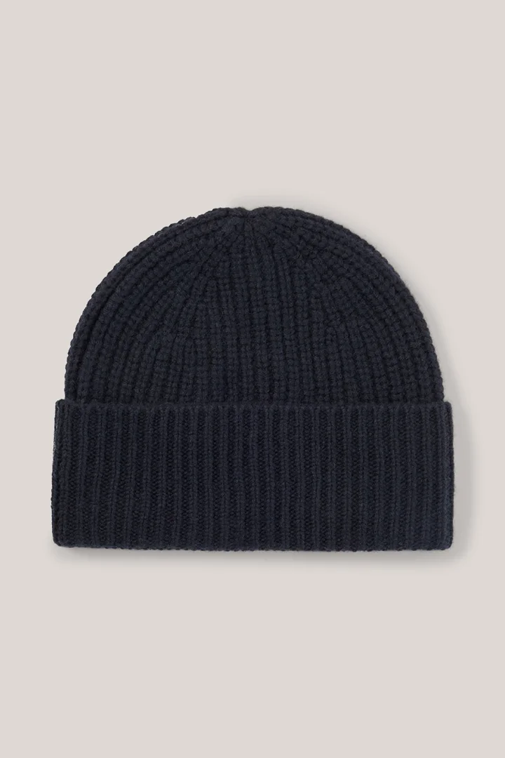Führt zu Produktdetailseite „Cashmere-Mütze in Navy"