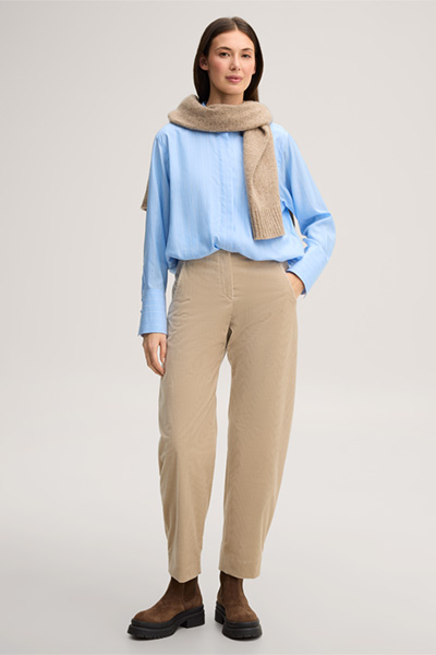 Führt zu Produktdetailseite „Lyocell-Hemdbluse cropped in Hellblau-Weiss gestreift"