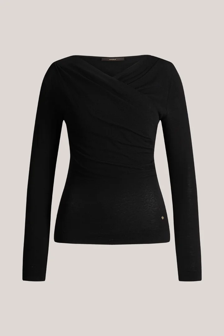 windsor. präsentiert das Produkt Wollstretch-Langarm-Shirt in Schwarz aus der Kategorie T-Shirts & Sweatshirts als Freisteller