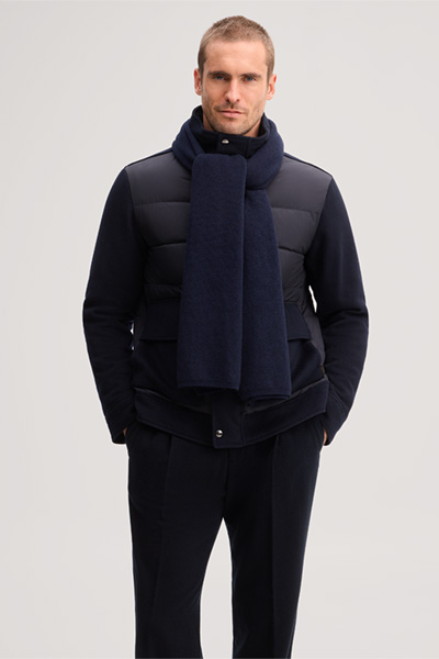 Führt zu Produktdetailseite „Cashmere-Schal in Navy"