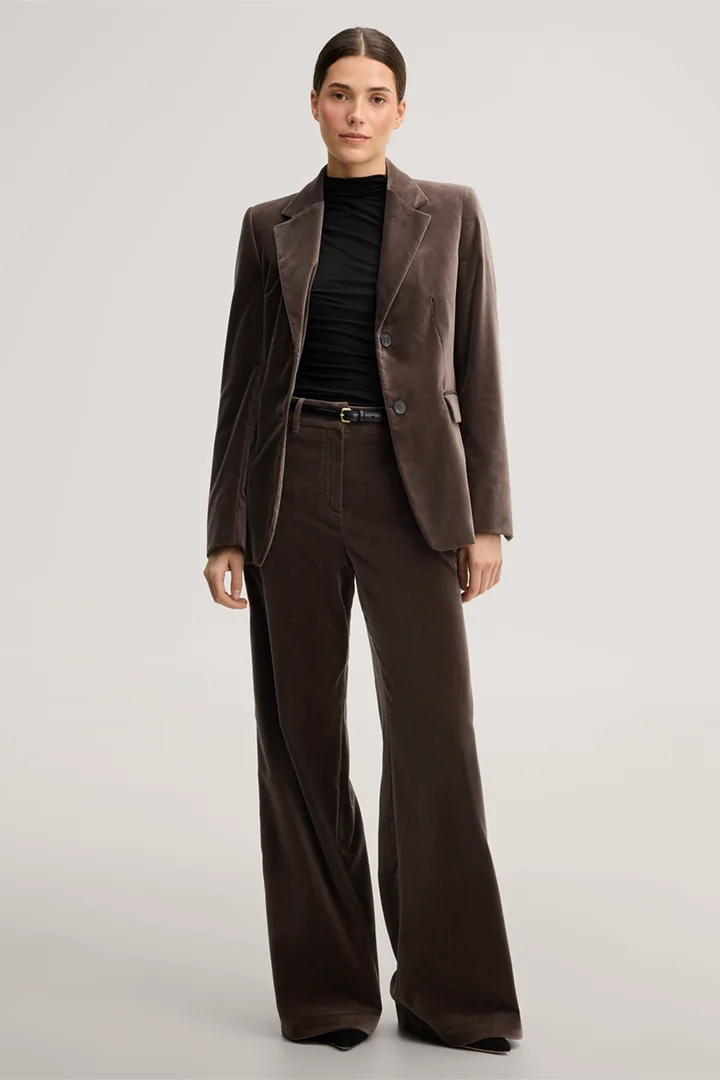 Leads to product detail page "Velvet palazzo trousers in taupe"