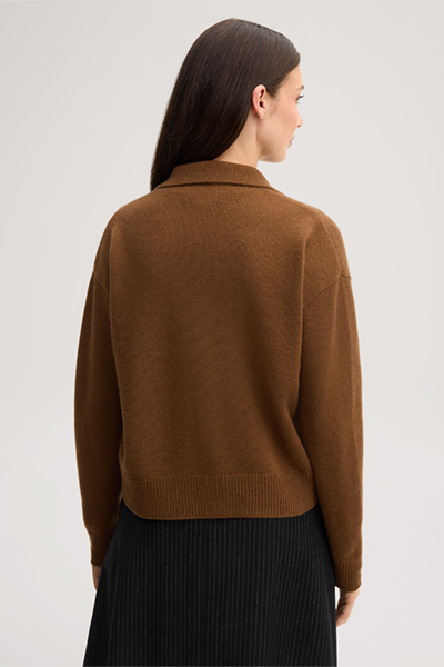 Leads to product detail page "Cashmere cardigan with a polo collar in caramel"