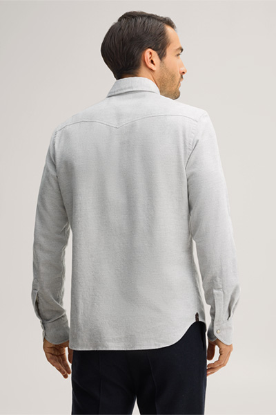 Leads to product detail page "Light grey cotton shirt"