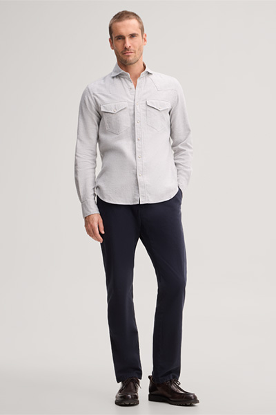 Führt zu Produktdetailseite „Baumwoll-Chino in Navy"