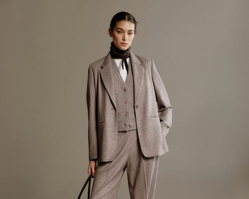 windsor-damen-damenanzug-in-beige-mit-cardigan-in-beige.jpg