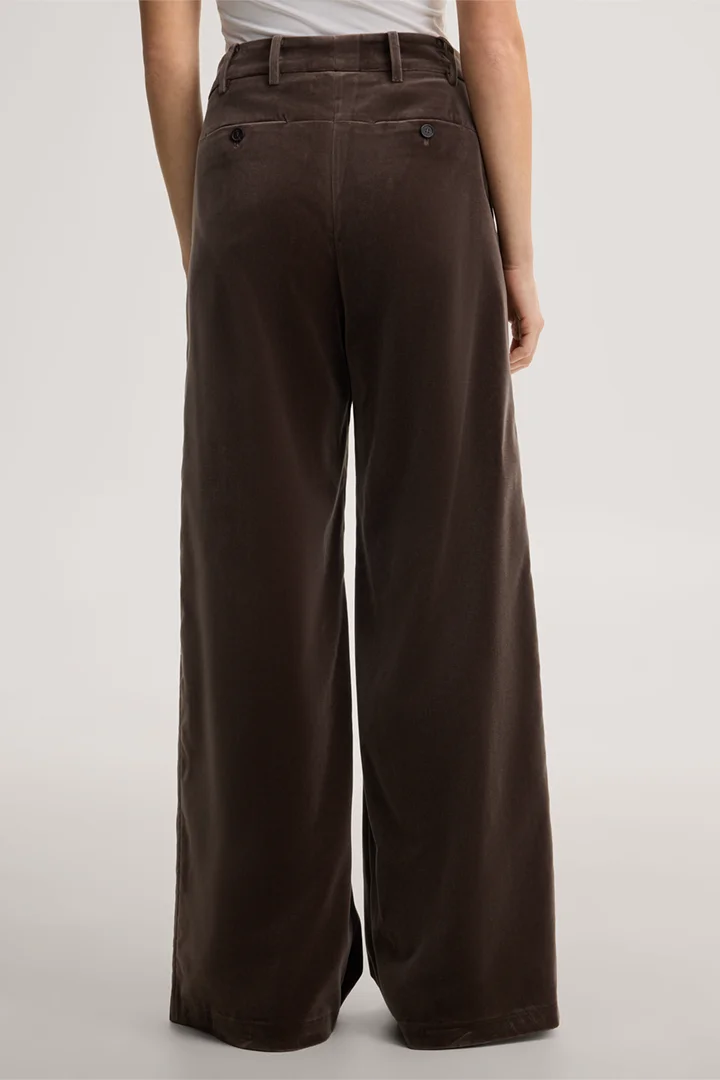 Leads to product detail page "Velvet palazzo trousers in taupe"