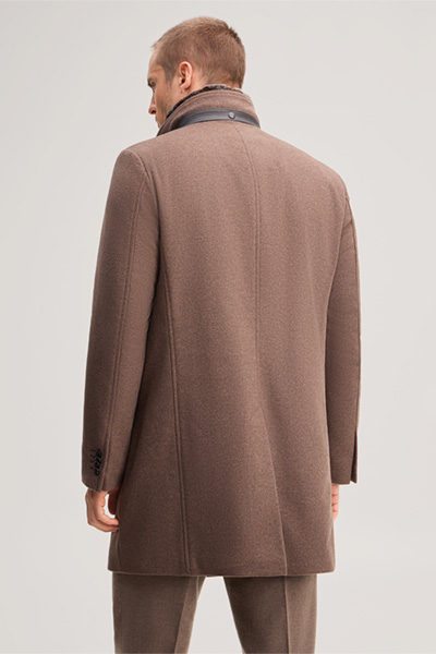 Leads to product detail page "Brown wool-blend stand-up collar coat with cashmere"