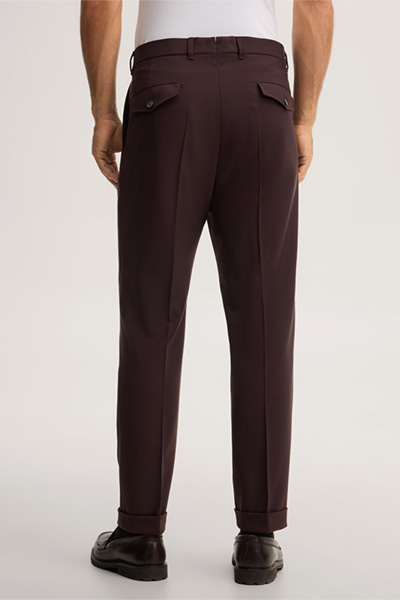 Mène à la page produit « Pantalon modulable en laine vierge à pinces à la taille, couleur rouge bordeaux »