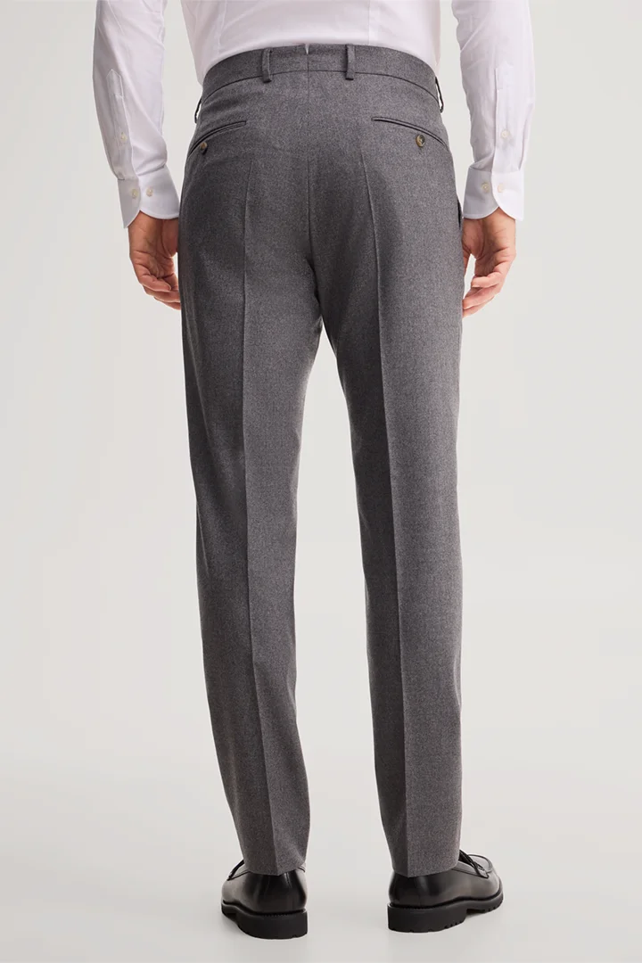 Führt zu Produktdetailseite „Wollmix-Baukasten-Hose in Anthrazit"