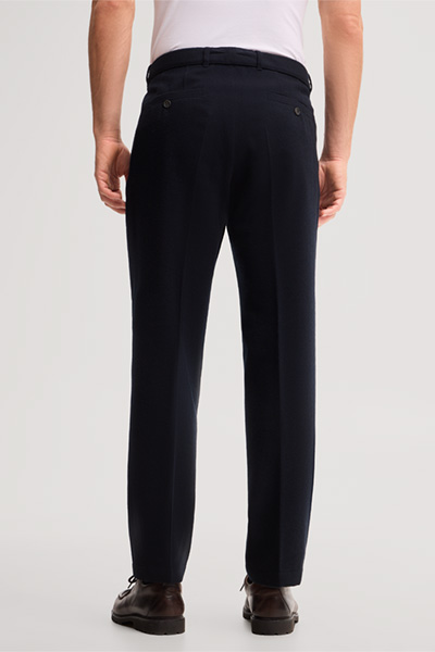 Führt zu Produktdetailseite „Navy blue virgin wool trousers with pleats"