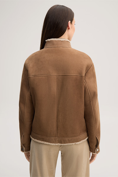 Führt zu Produktdetailseite „Lammfell-Velours-Lederjacke in Caramel"