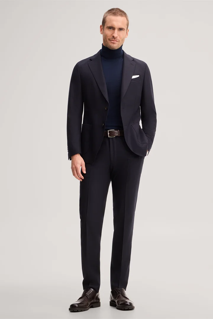 Führt zu Produktdetailseite „Wool-blend modular trousers in navy blue"