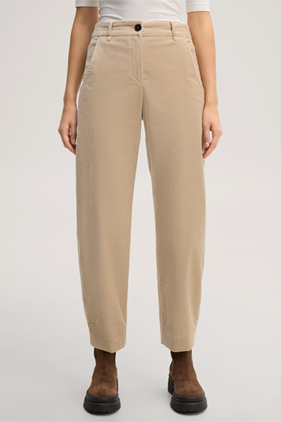 Mène à la page produit « Pantalon bouffant en velours côtelé beige »