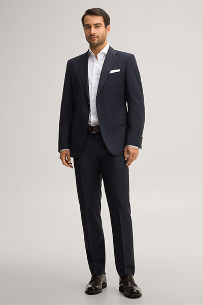 Leads to product detail page "Navy blue marl virgin wool suit"