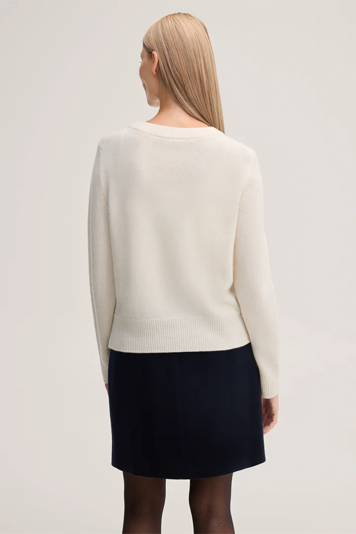 Führt zu Produktdetailseite „Cashmere-Pullover in Ecru"