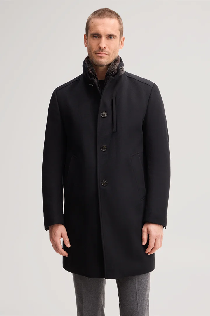Führt zu Produktdetailseite „Wollmix-Stehkragen-Mantel mit Cashmere in Schwarz"