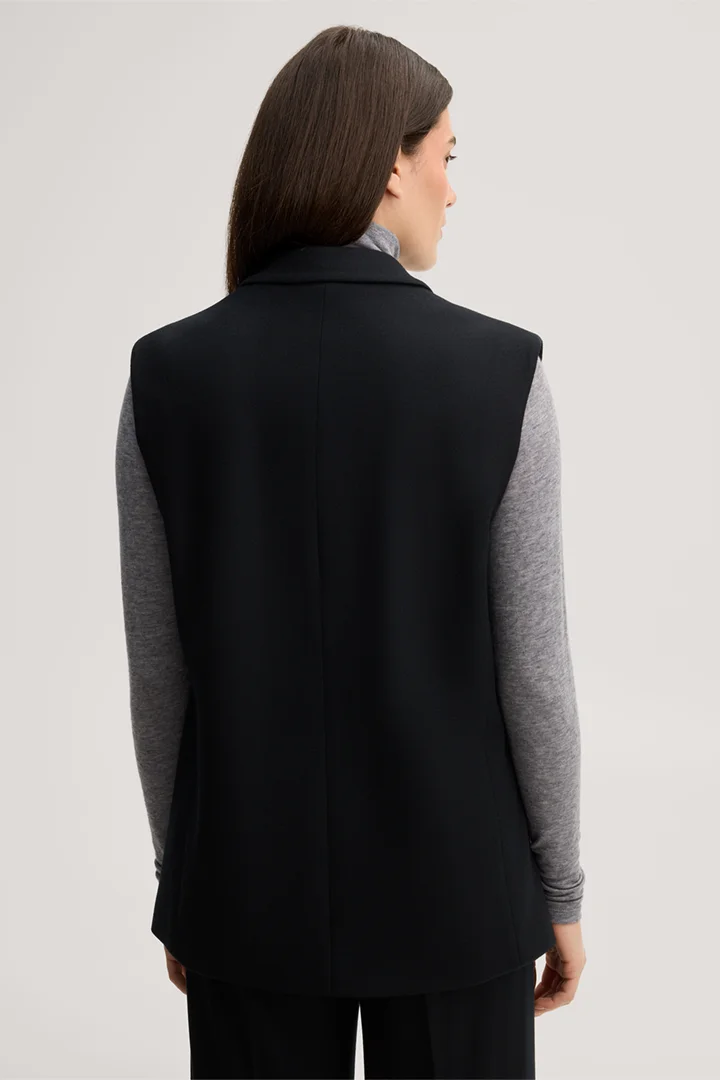 Führt zu Produktdetailseite „Flanell-Wolljersey-Weste in Schwarz"
