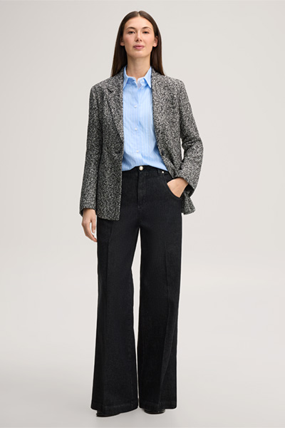 Leads to product detail page "Palazzo five-pocket jeans in black denim"