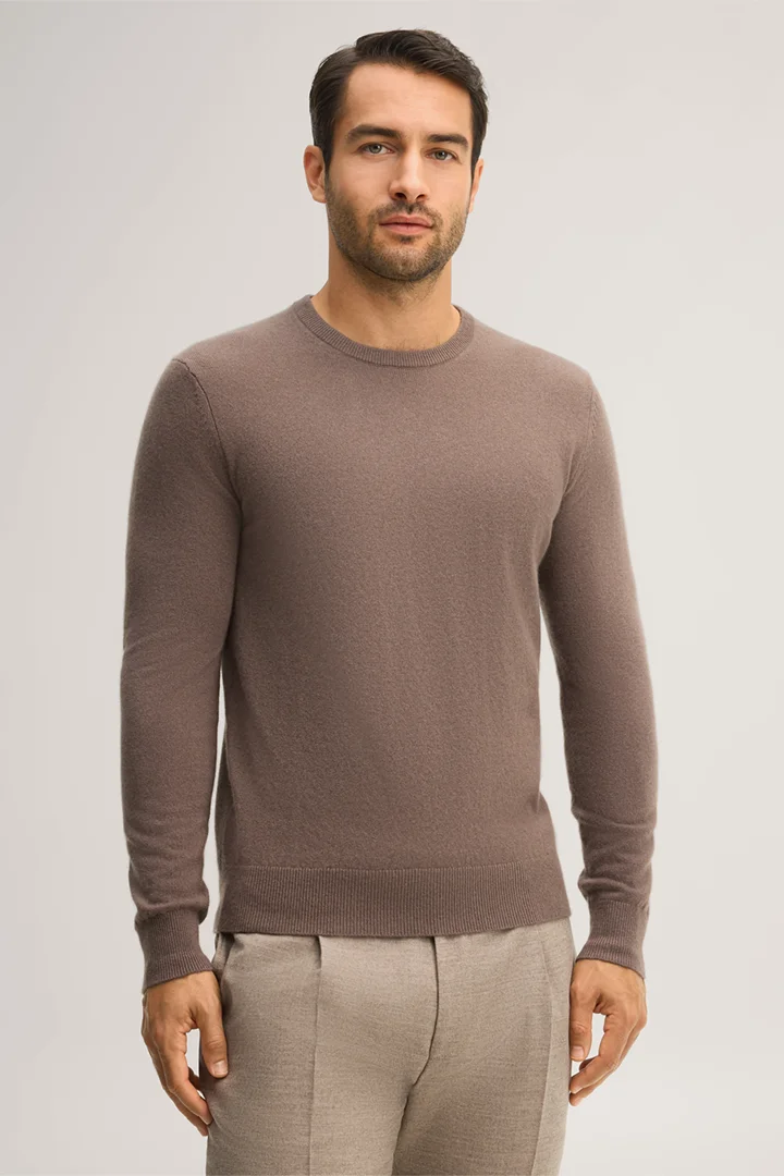 Mène à la page produit « Pull à col rond en cachemire, couleur marron clair »