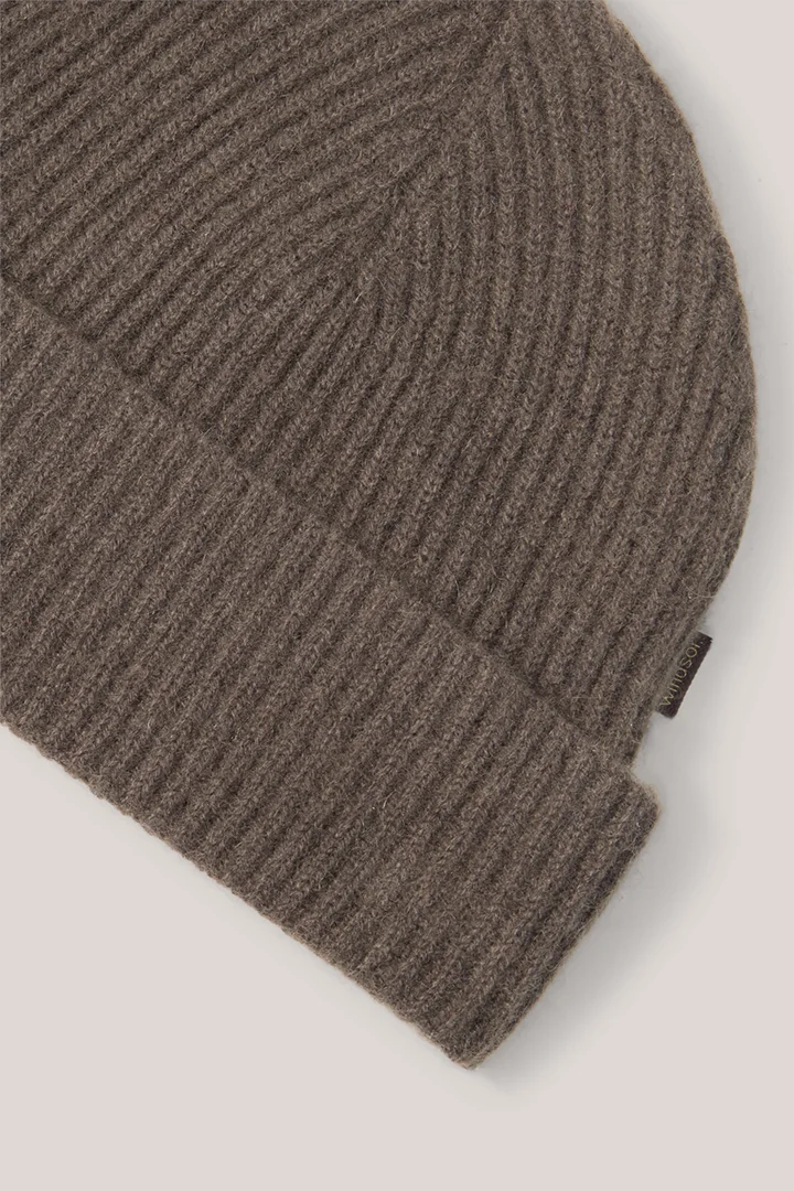 Führt zu Produktdetailseite „Cashmere-Mütze in Hellbraun"
