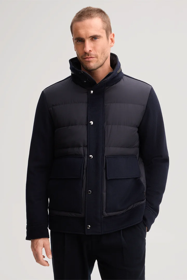 Führt zu Produktdetailseite „Woll-Stepp-Jacke mit Stehkragen in Navy"