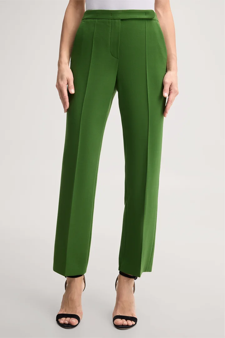 Führt zu Produktdetailseite „Wollcrepe-Straight Cut-Hose in Grün"