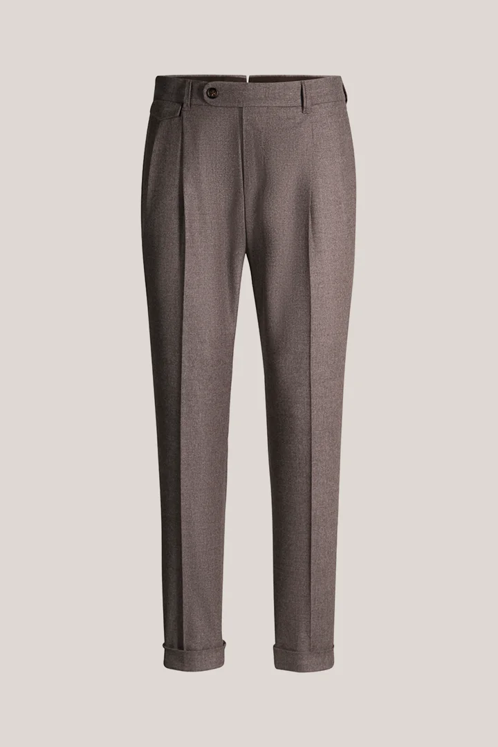 windsor. präsentiert das Produkt Wollmix-Baukasten-Hose mit Bundfalte in Braun aus der Kategorie Baukasten-Hosen als Freisteller