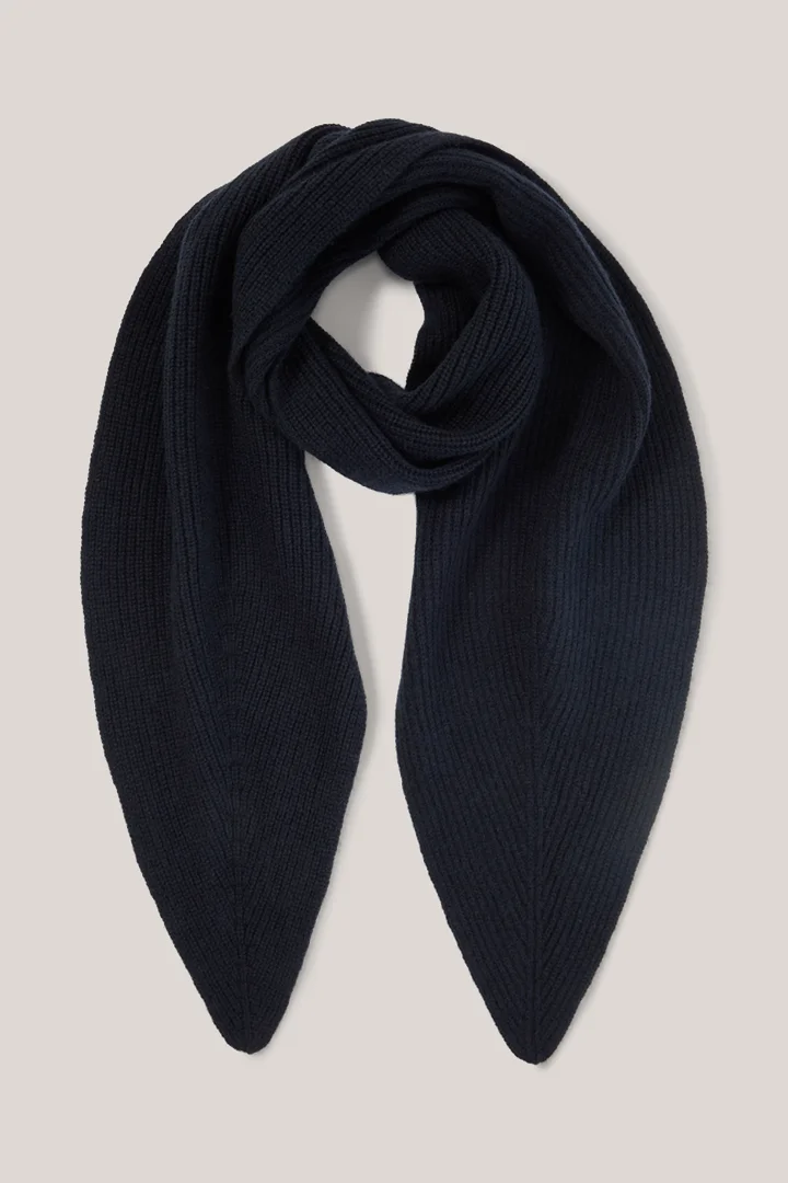 Führt zu Produktdetailseite „Cashmere-Schal in Navy"
