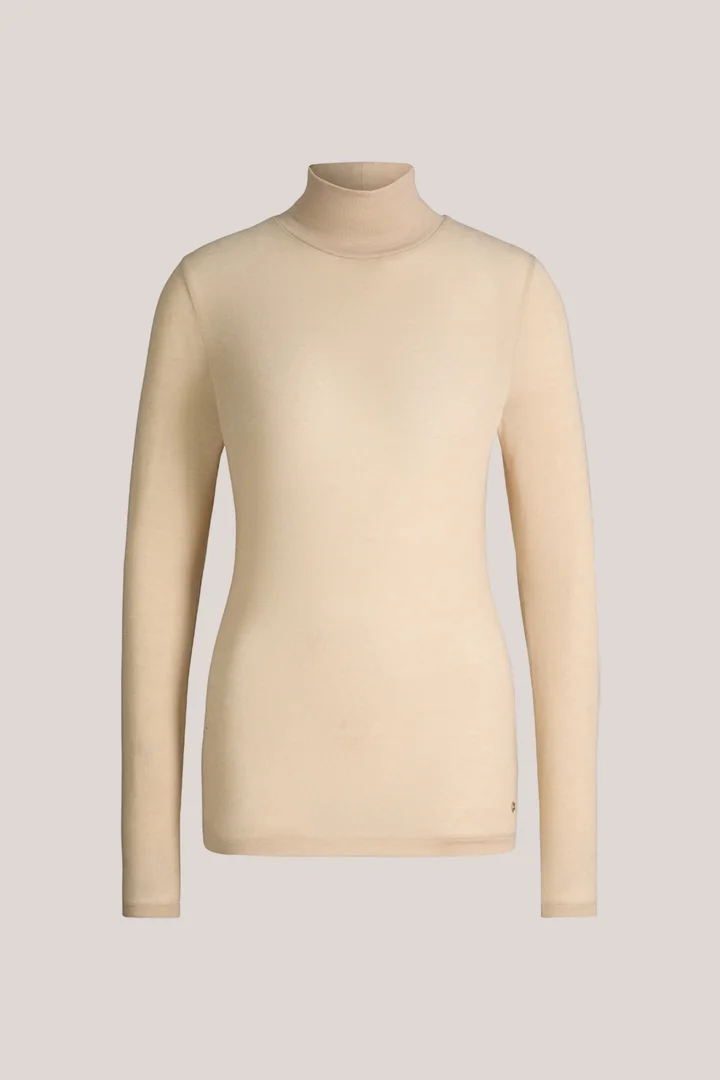 windsor. präsentiert das Produkt Wollstretch-Rollkragen-Shirt in Beige aus der Kategorie T-Shirts & Sweatshirts als Freisteller