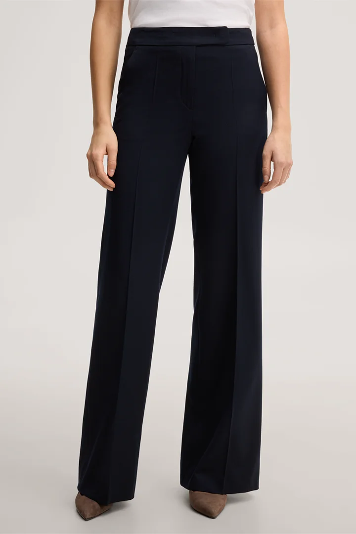 Leads to product detail page "Navy virgin wool crêpe Marlene trousers"