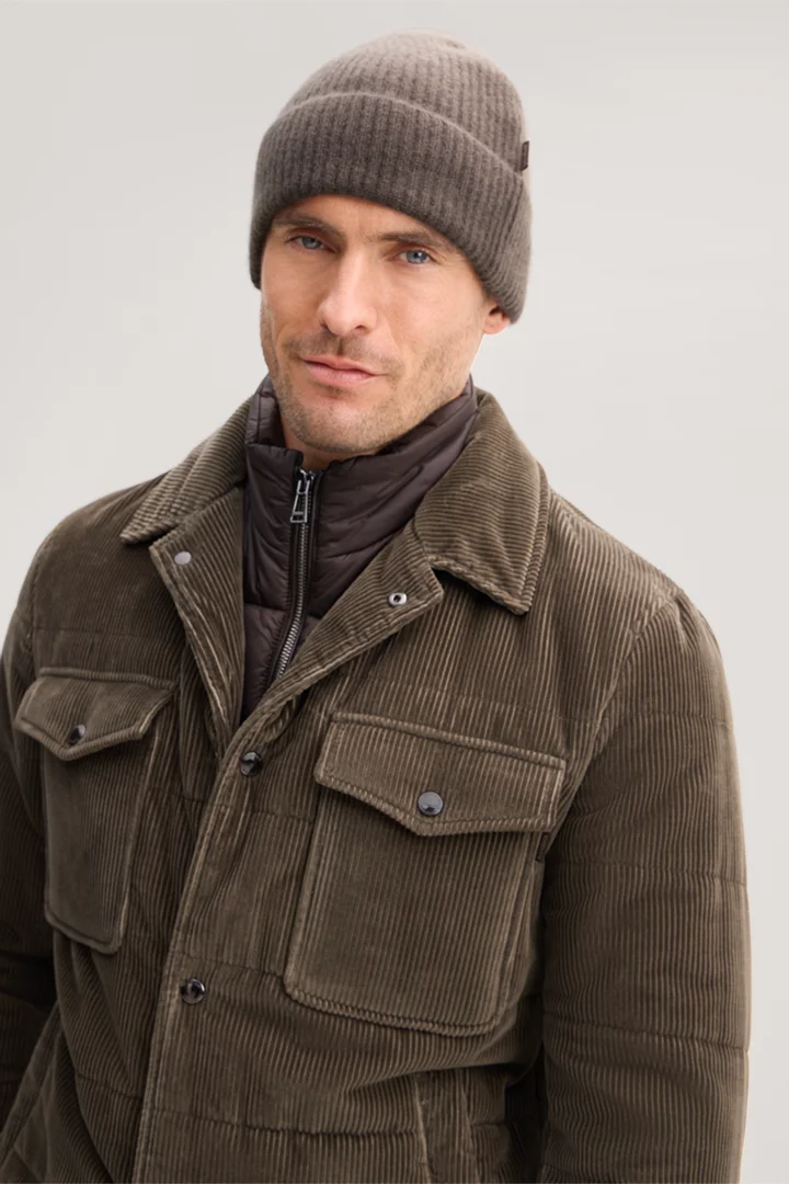 Führt zu Produktdetailseite „Cashmere-Mütze in Hellbraun"
