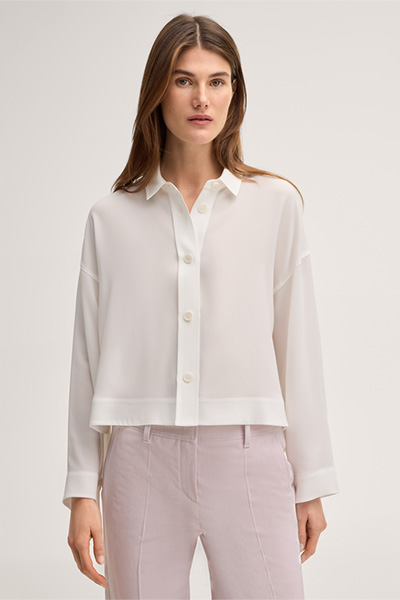 Crêpe shirt blouse with turn-down collar in ecru